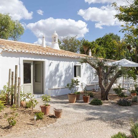 Amago Guesthouse Santa Bárbara de Nexe Dış mekan fotoğraf